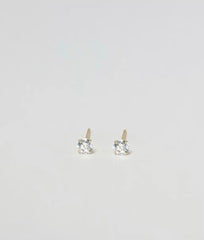 Solitaire stud earrings small size